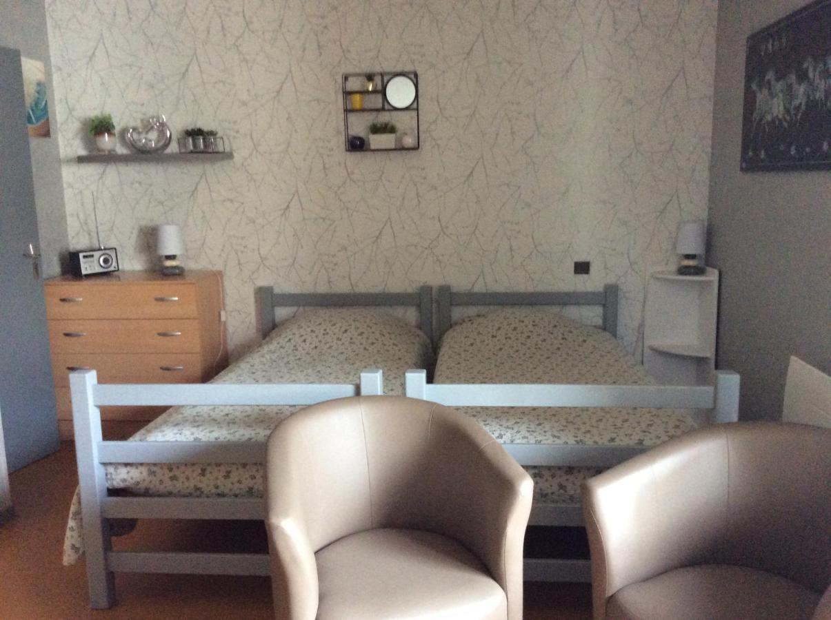 Appartement 2 Lits . 500m Des Thermes. 1 Km Du *